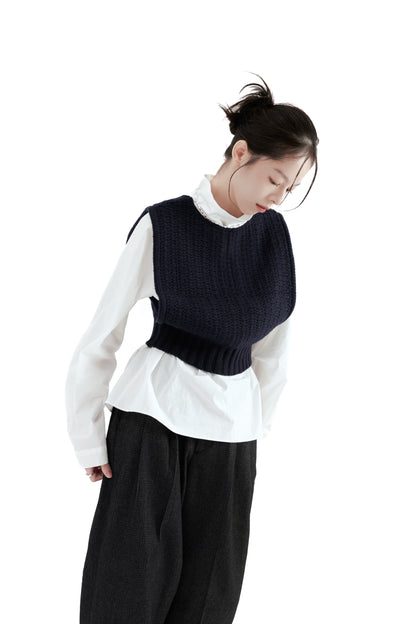 Knitted Cropped Vest - Blue